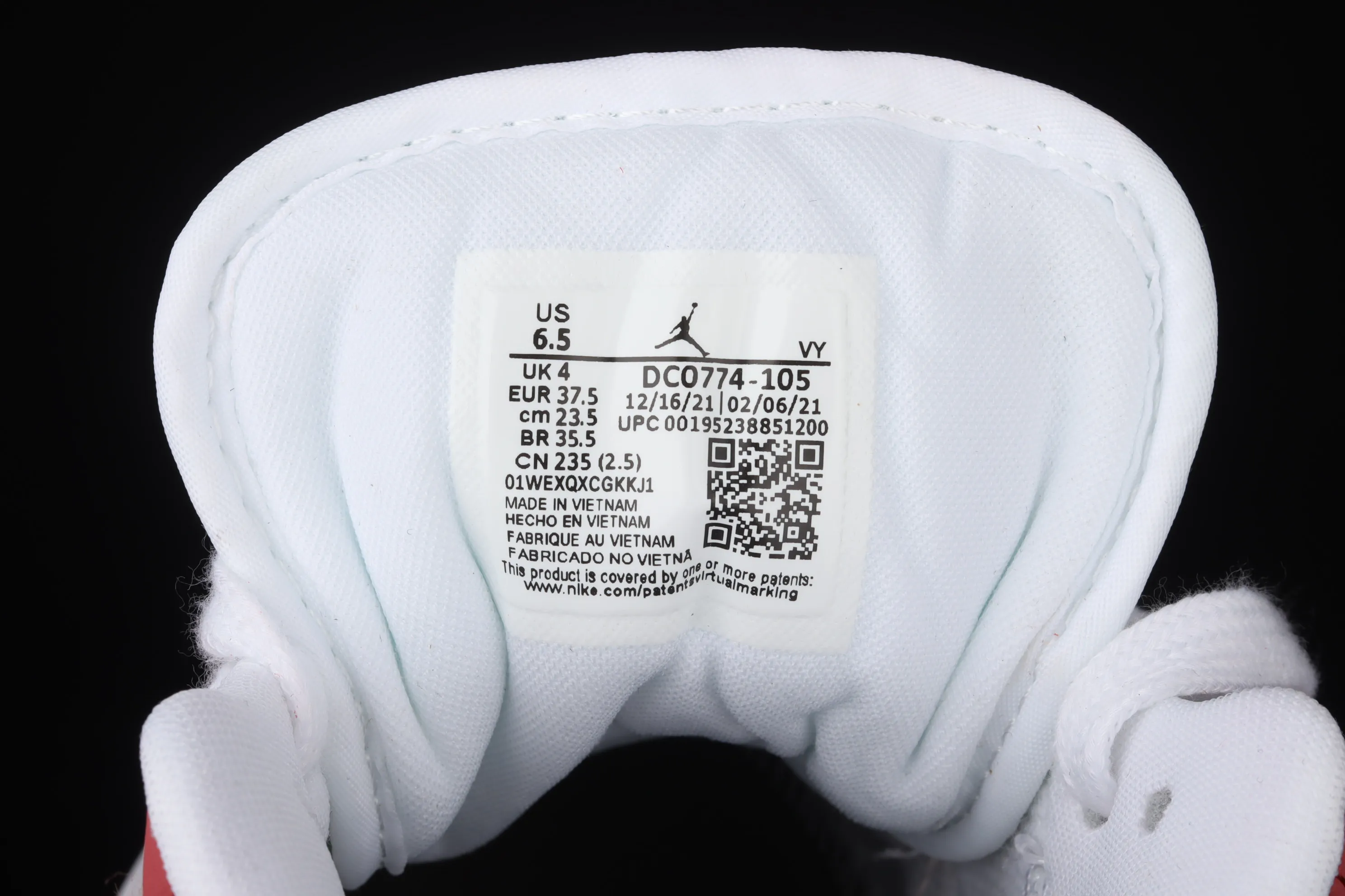 All categories Air Jordan Jordan series basketball shoes Air Jordan 1 Low Air Jordan 1 Low AJ1 Joe 1 Second Dimension Valentine's Day Low-top cultural basketball shoes DC0774-105